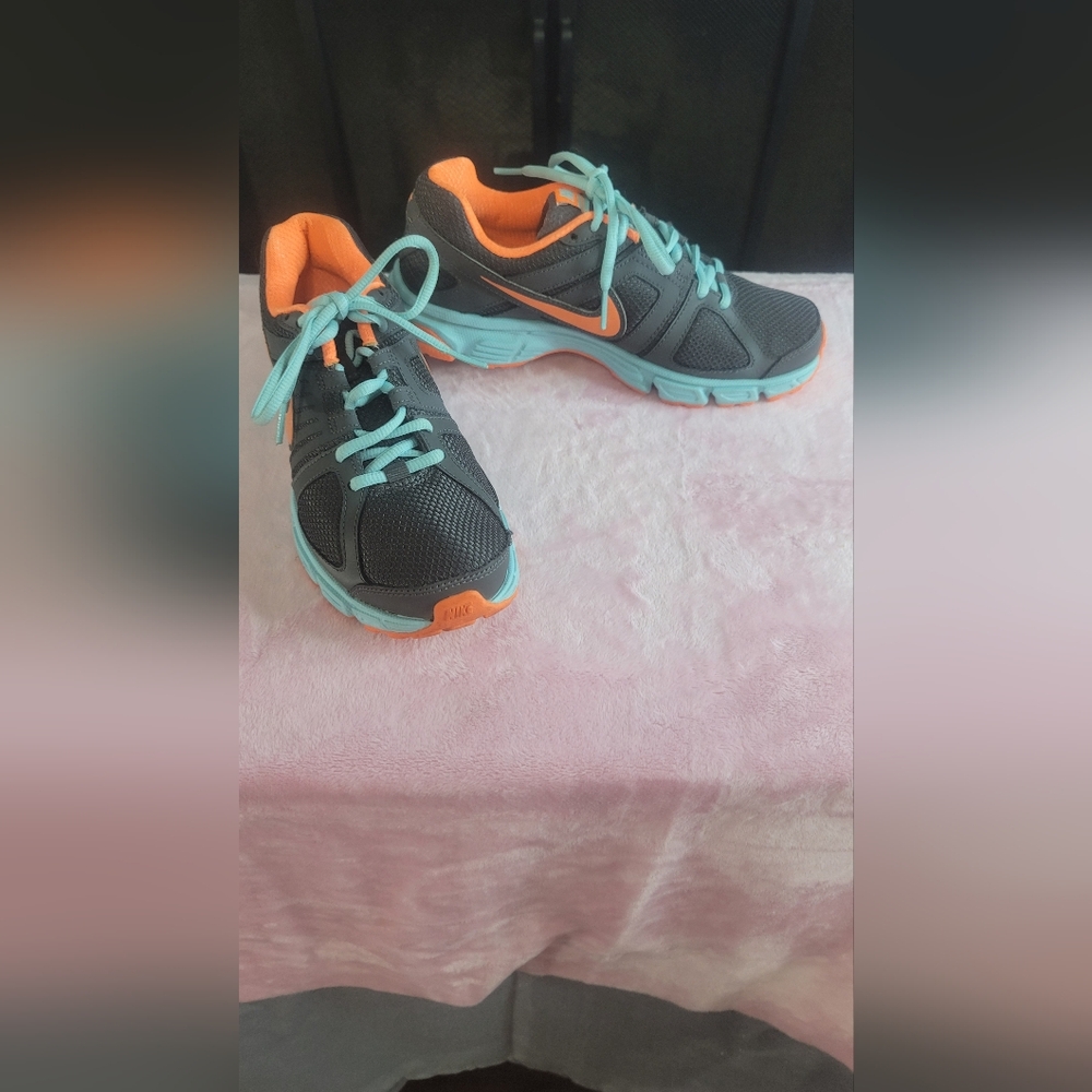 Nike Kids' Gray and Orange Sneakers - Picture 2 of 8